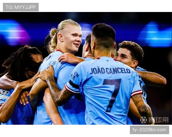 坎塞洛的边翼驱动如何适配哈兰德的中锋终结：进攻结构的分化与协同